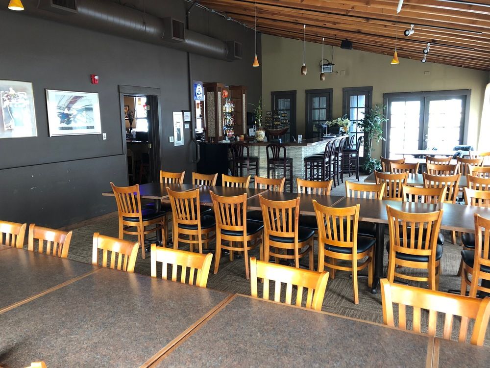 East Vancouver Restaurant Building & Business: 14387 SE Mill Plain Blvd, Vancouver, WA 98684